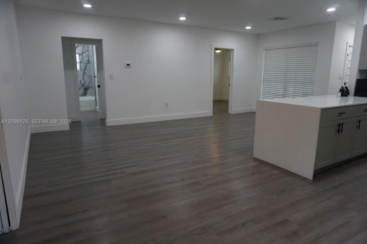 305 NW 122nd St , North Miami, FL 33168 Photo