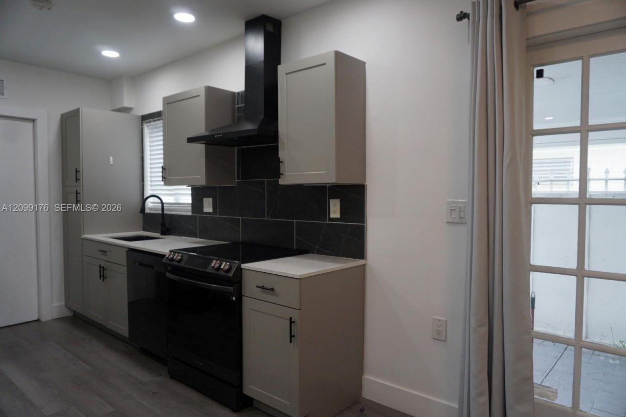 305 NW 122nd St , North Miami, FL 33168 Photo
