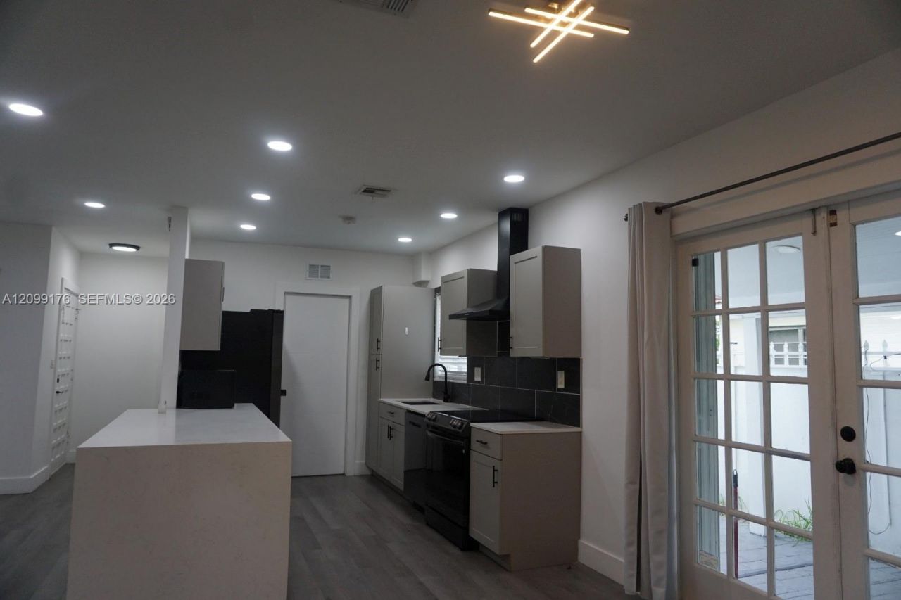 305 NW 122nd St , North Miami, FL 33168 Photo