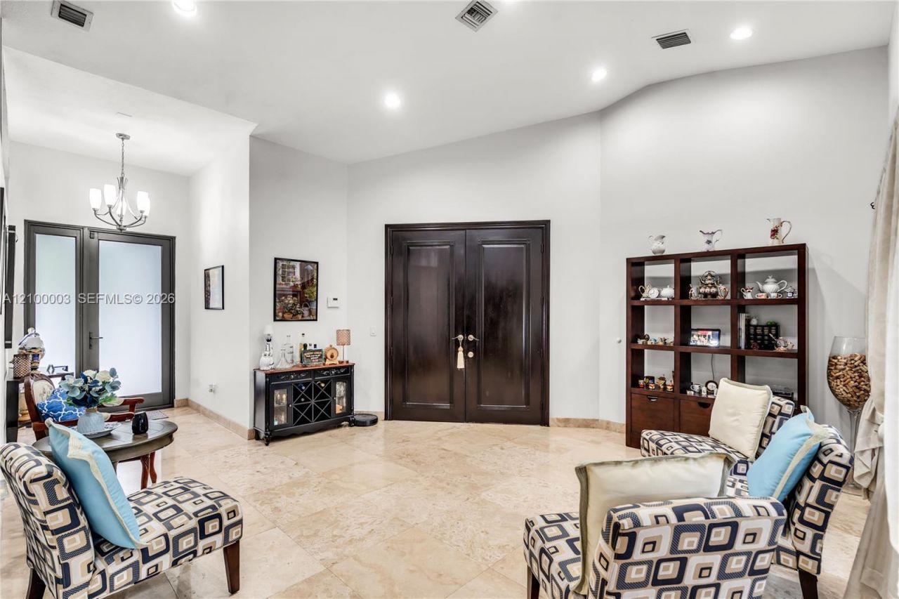 16583 NW 83rd Pl, Miami Lakes, FL 33016 Photo