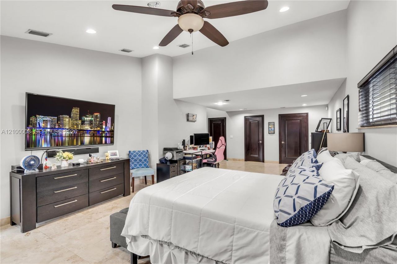 16583 NW 83rd Pl, Miami Lakes, FL 33016 Photo