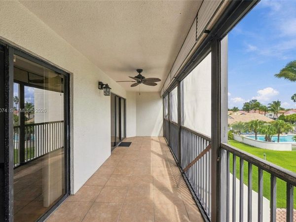 545 SE 12th St , Unit 205, Dania Beach, FL 33004
