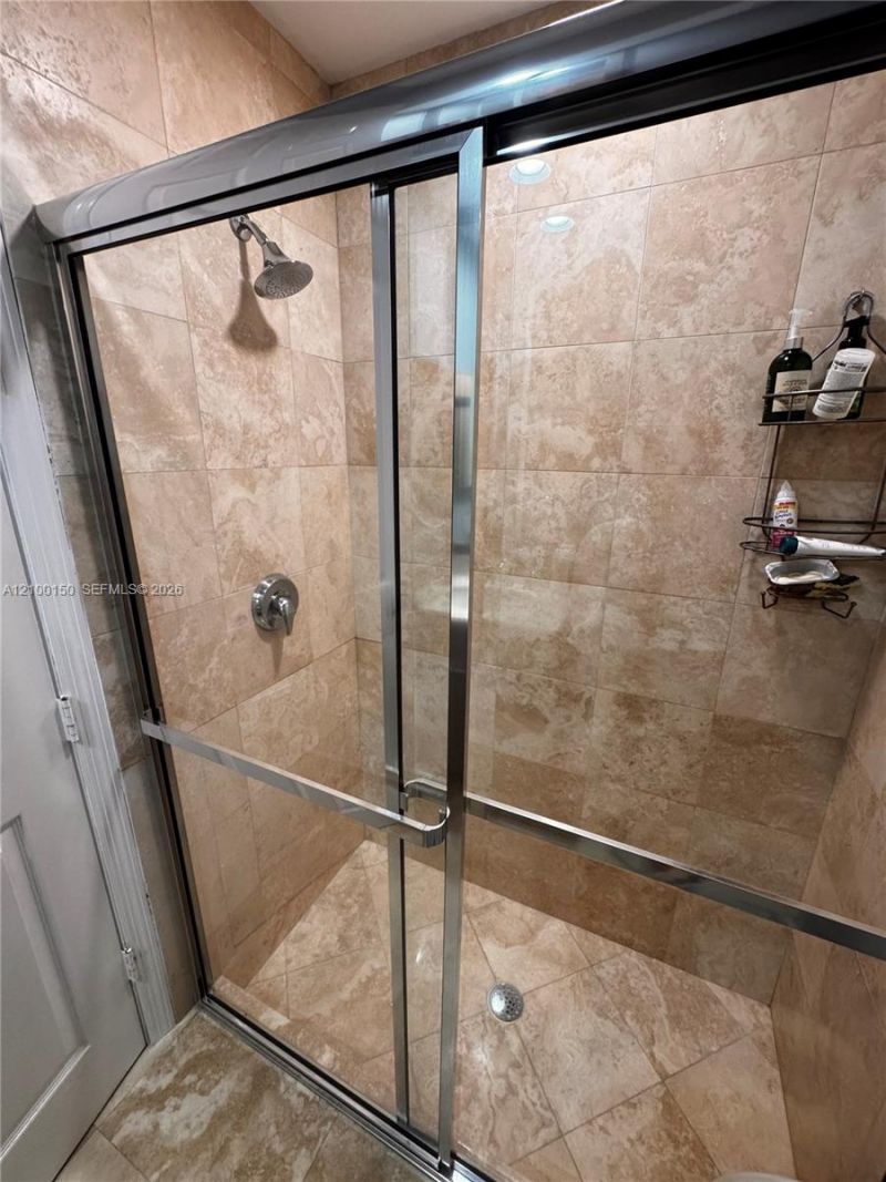 876 W Spinnaker Dr W , Unit 876, Hollywood, FL 33019 Photo