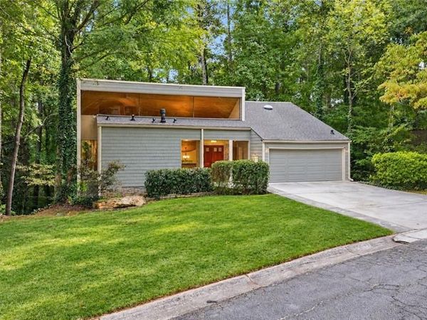 2777 Briarlake Woods Way NE, Atlanta, GA 30345