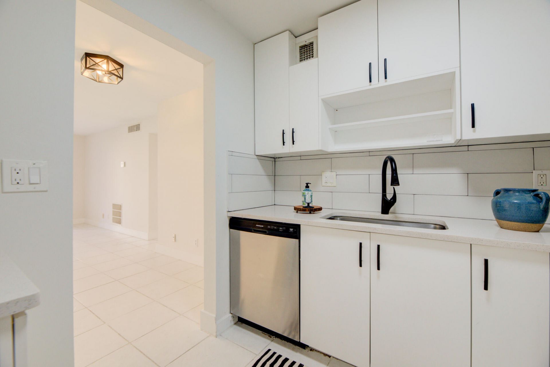 618 NW 13th Street, Unit #16, Boca Raton, FL 33486 Photo
