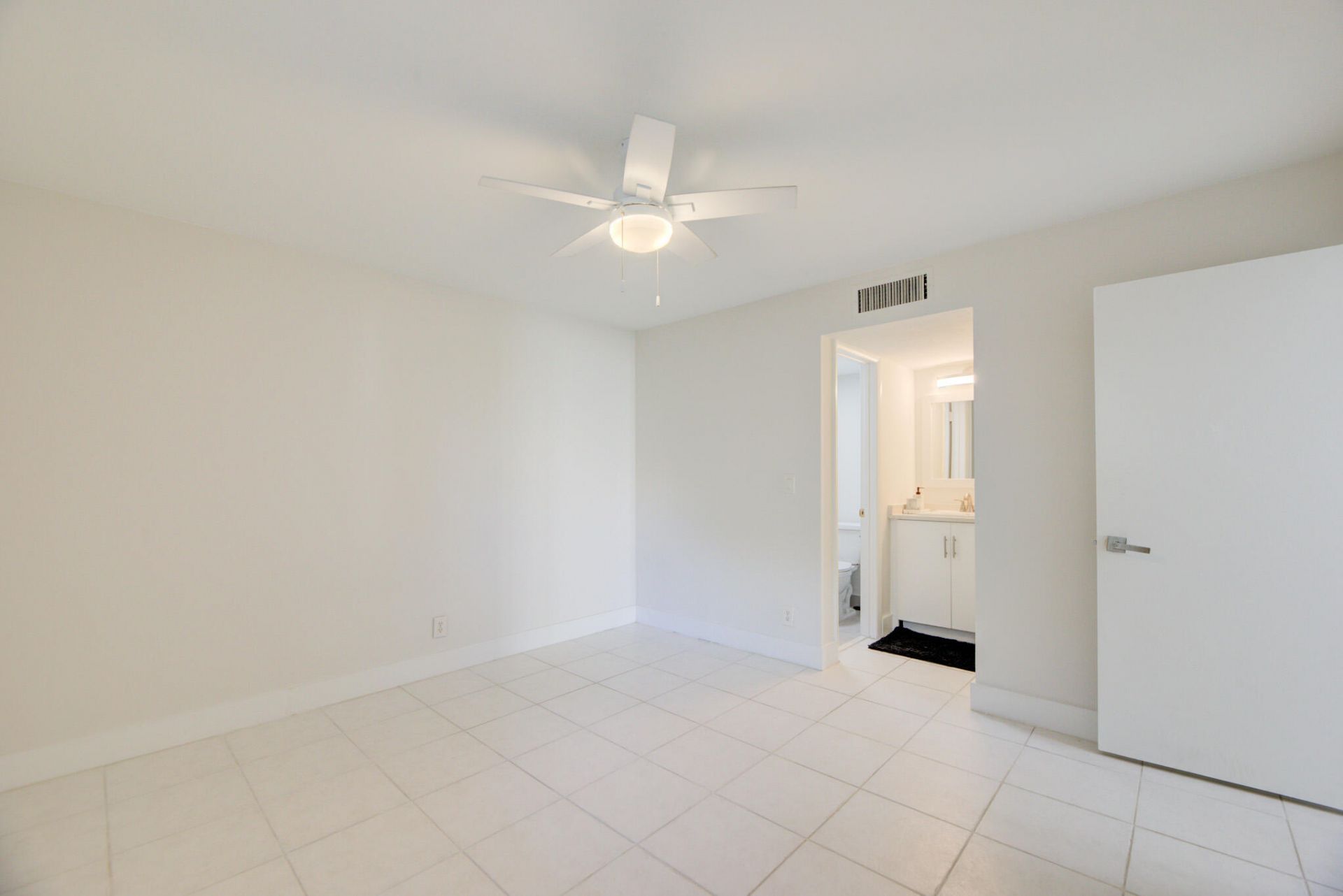 618 NW 13th Street, Unit #16, Boca Raton, FL 33486 Photo