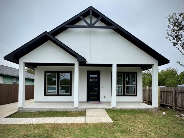 710 Bland ST, Taylor, TX 76574