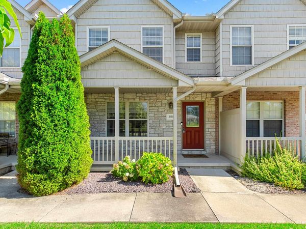 404 HOLLAND Road, Unit 3, Germantown Hills, IL 61548