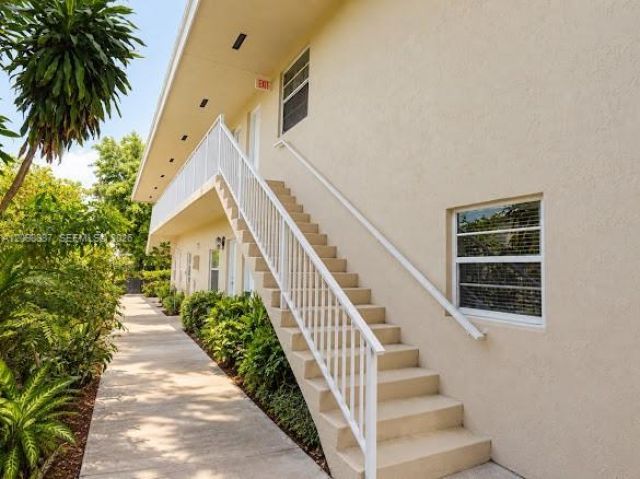 2120 SW 4th St, Miami, FL 33135 Photo