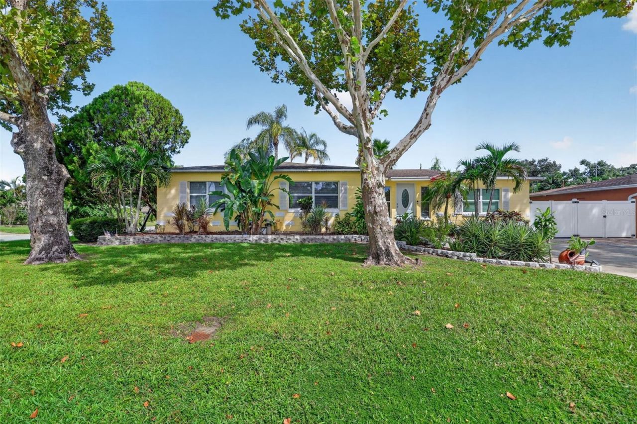 3793 Benson Avenue N, Saint Petersburg, FL 33713 Main Photo