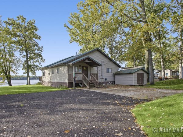 1106 Brooks Road, Hastings, MI 49058