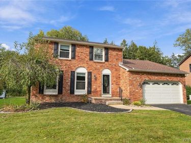 38 Shady Grove Drive, Amherst, NY 14051