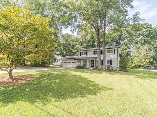 4814 Coldstream Drive , Atlanta, GA 30360