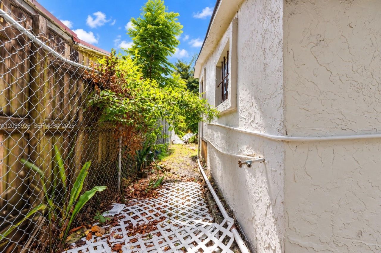 1836 SW 5th St, Miami, FL 33135 Photo