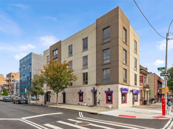 3801 31st Avenue , Astoria, NY 11103