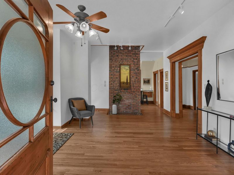 1319 Hunter Avenue, Columbus, OH 43201 Photo 4