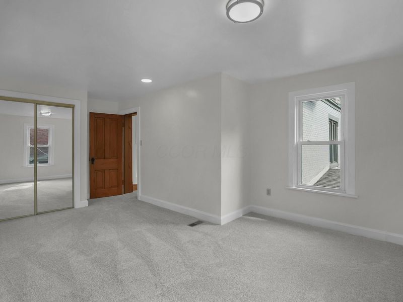 1319 Hunter Avenue, Columbus, OH 43201 Photo 41