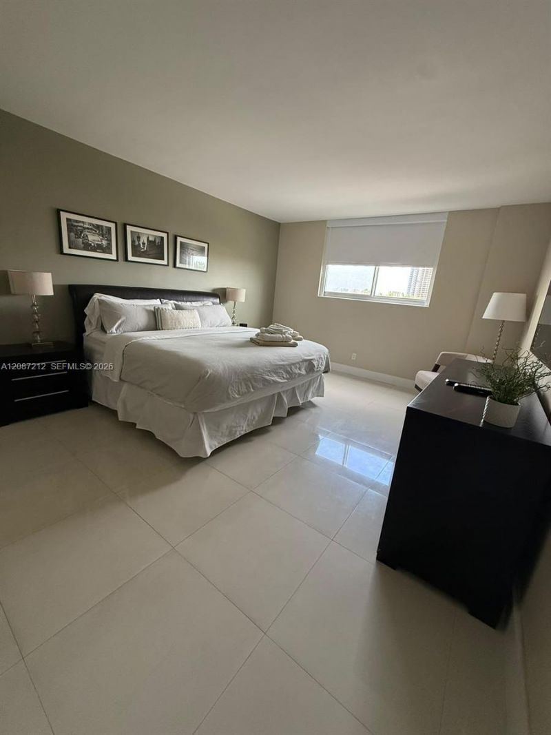 19370 Collins Ave , Unit 418, Sunny Isles Beach, FL 33160 Photo