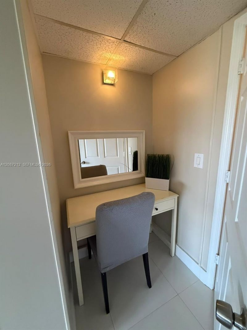 19370 Collins Ave , Unit 418, Sunny Isles Beach, FL 33160 Photo