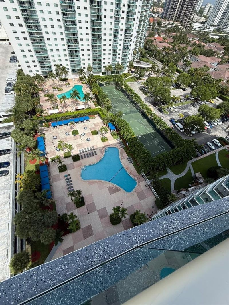 19370 Collins Ave , Unit 418, Sunny Isles Beach, FL 33160 Photo