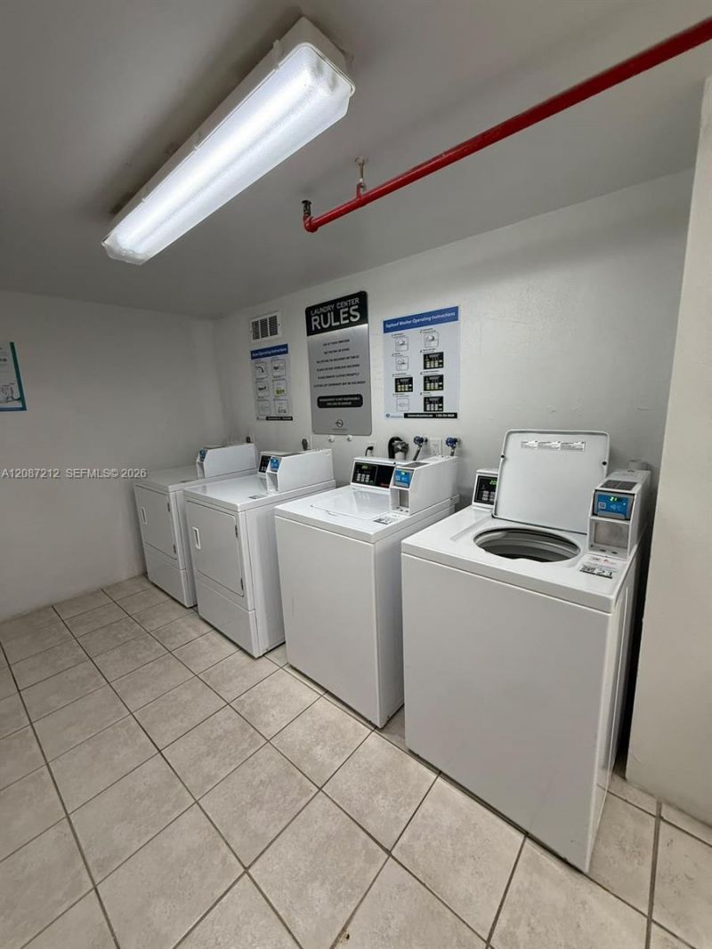 19370 Collins Ave , Unit 418, Sunny Isles Beach, FL 33160 Photo