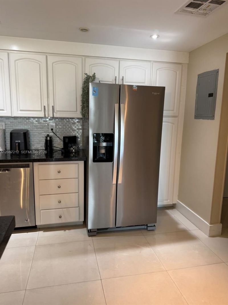 19370 Collins Ave , Unit 418, Sunny Isles Beach, FL 33160 Photo