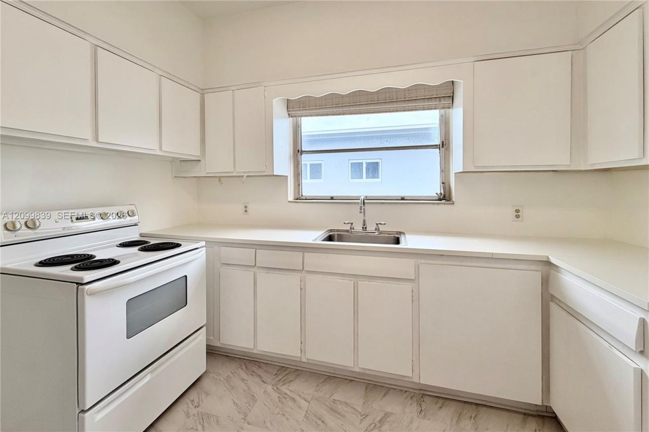 4535 N Jefferson Ave, Miami Beach, FL 33140 Photo