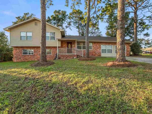 6031 Drexel Rd, Pensacola, FL 32504
