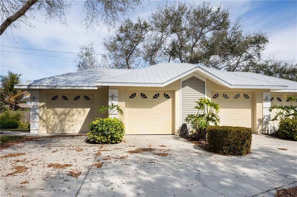 1270 Shady Rest Ln , Unit 103, Naples, FL 34103 Photo