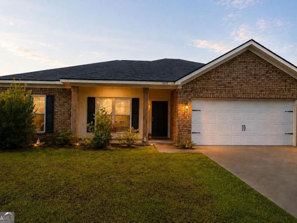 1568 Arnold Drive SE, Allenhurst, GA 31301