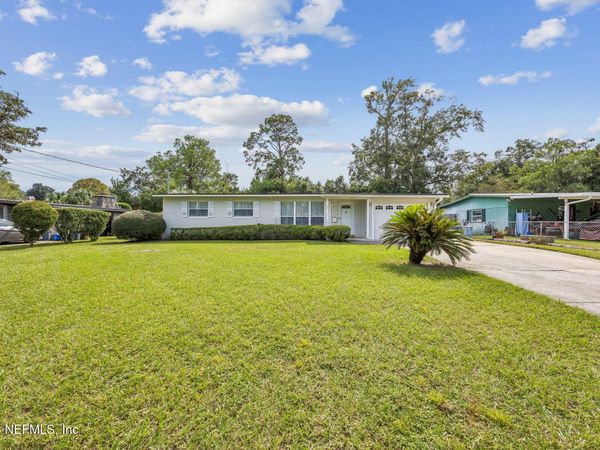 7820 CHATEAU Drive S, Jacksonville, FL 32221
