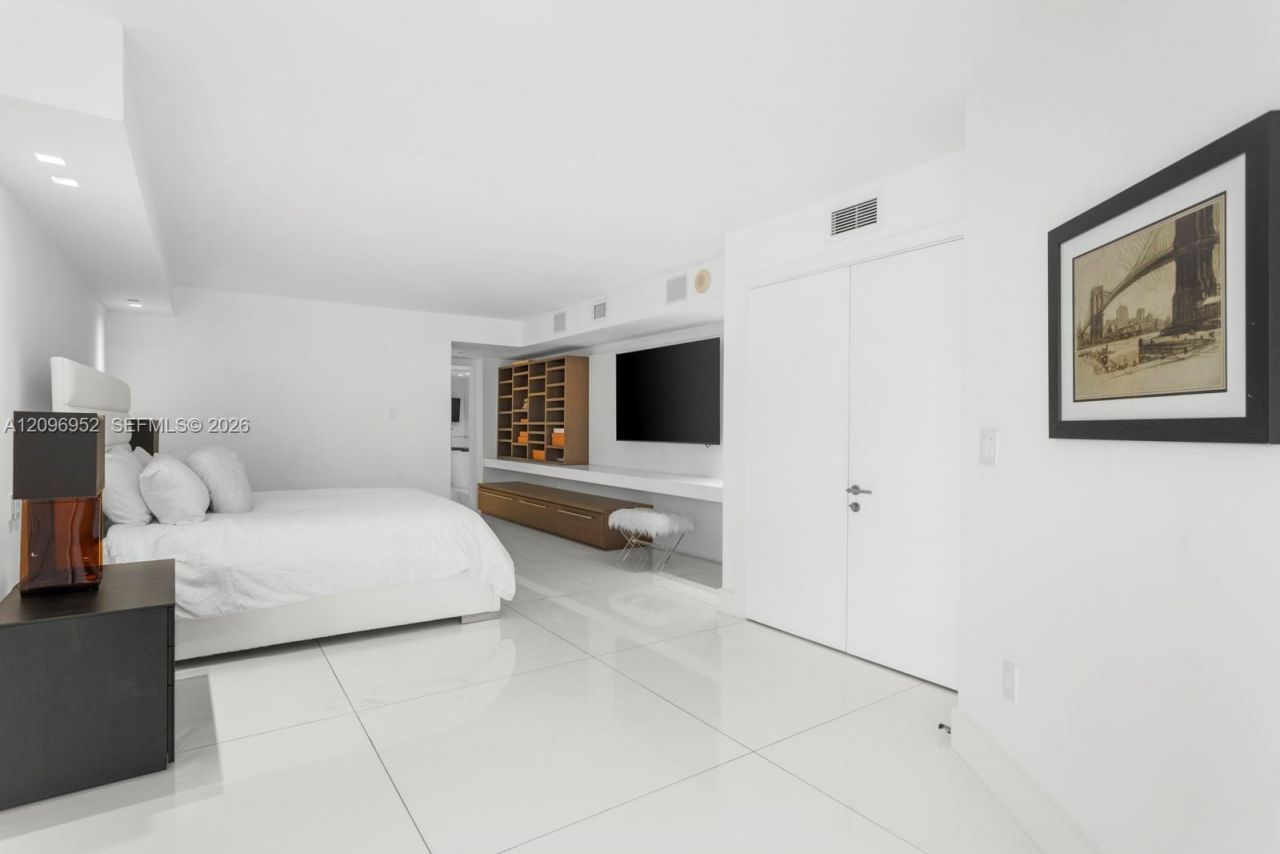 10155 Collins Avenue , Unit 1210, Bal Harbour, FL 33154 Photo