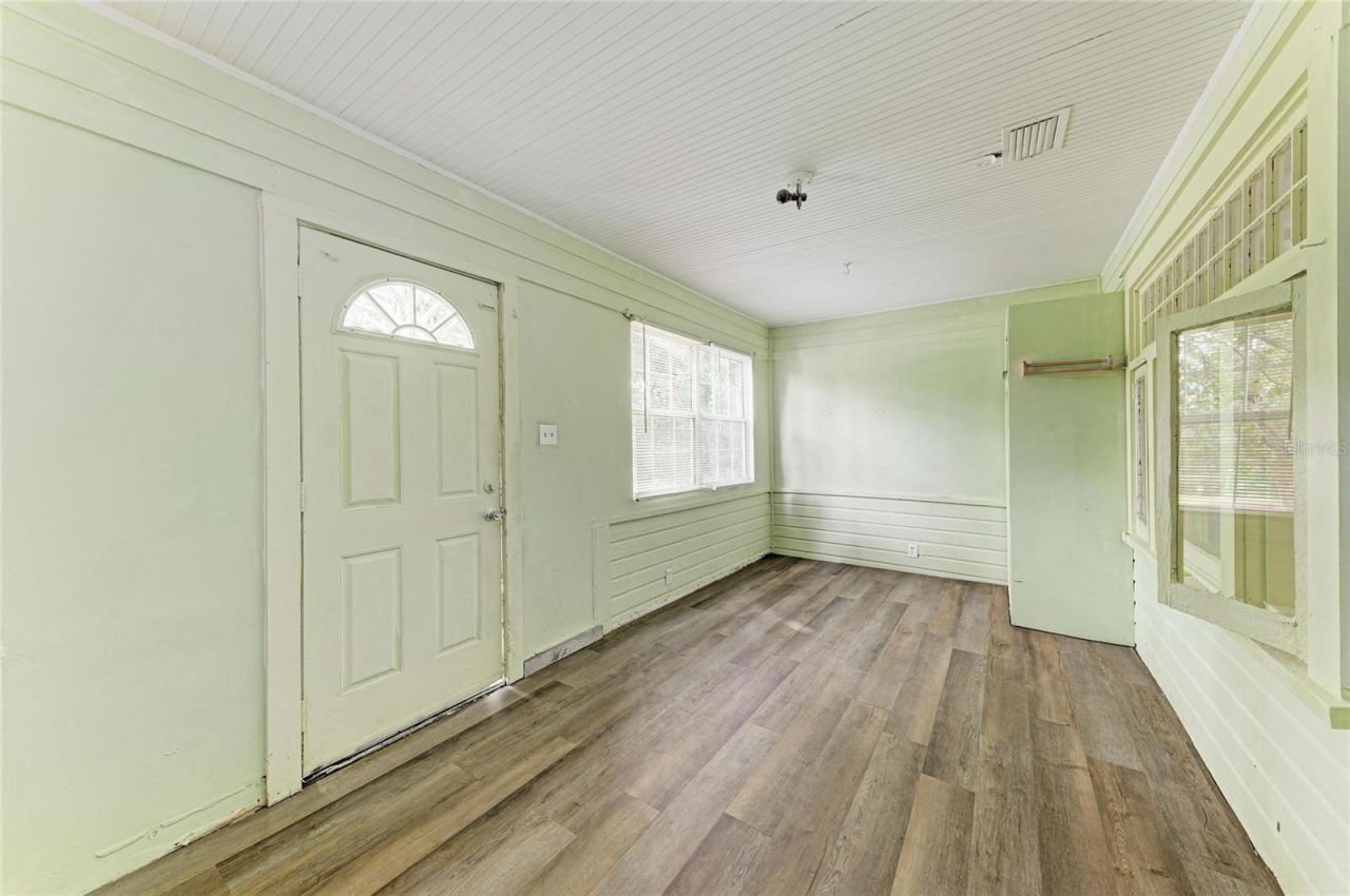 1005 16th Avenue S, Saint Petersburg, FL 33705 Photo