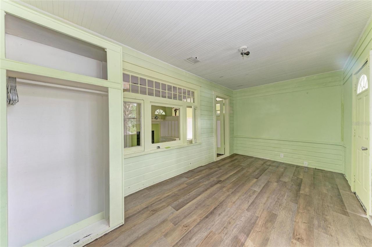 1005 16th Avenue S, Saint Petersburg, FL 33705 Photo