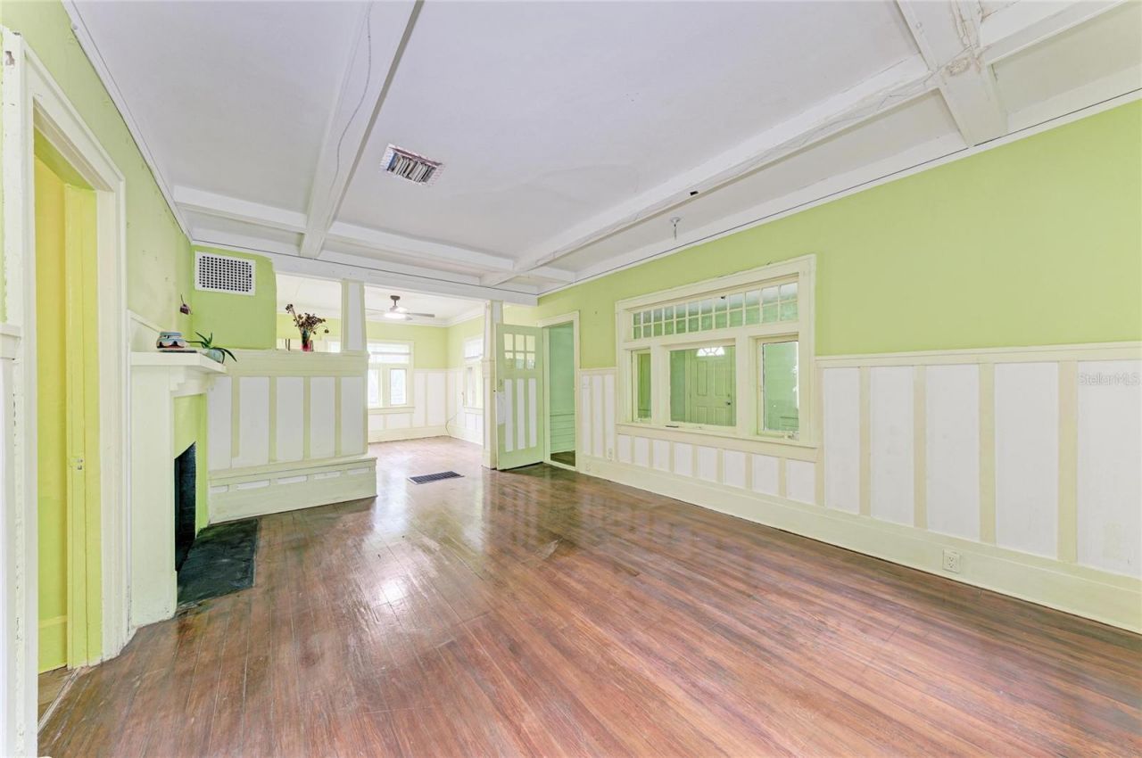 1005 16th Avenue S, Saint Petersburg, FL 33705 Photo