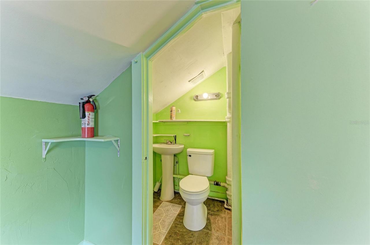 1005 16th Avenue S, Saint Petersburg, FL 33705 Photo