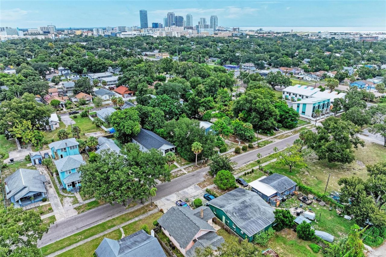 1005 16th Avenue S, Saint Petersburg, FL 33705 Photo