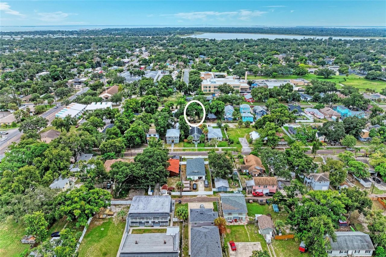 1005 16th Avenue S, Saint Petersburg, FL 33705 Photo