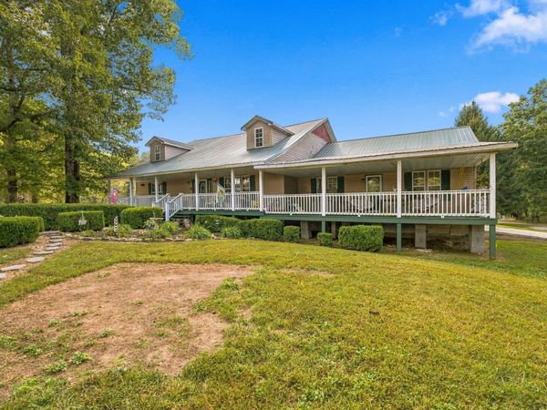 715 Raven Point St , Tracy City, TN 37387