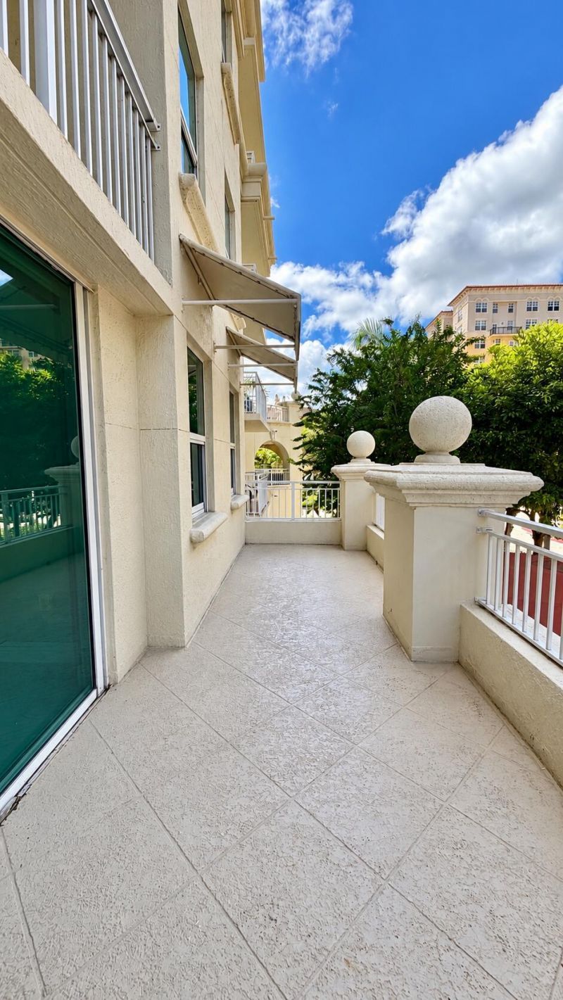 99 SE Mizner Boulevard, Unit 233, Boca Raton, FL 33432 Photo