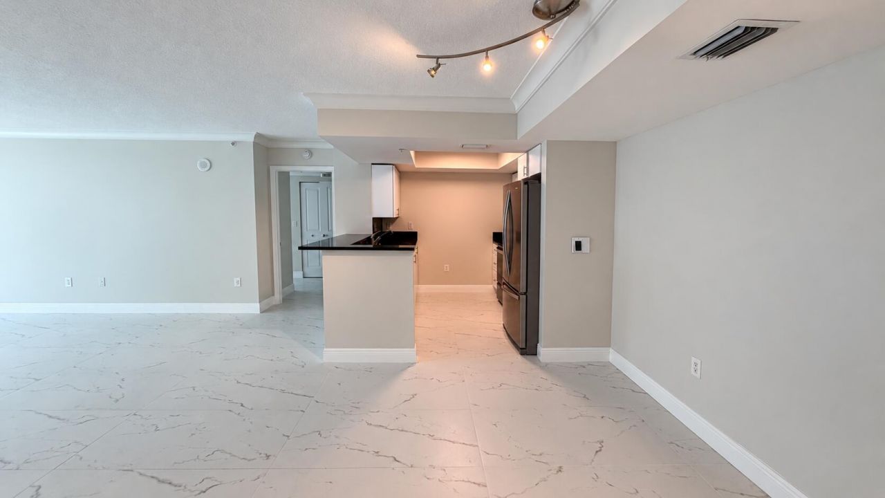 99 SE Mizner Boulevard, Unit 233, Boca Raton, FL 33432 Photo