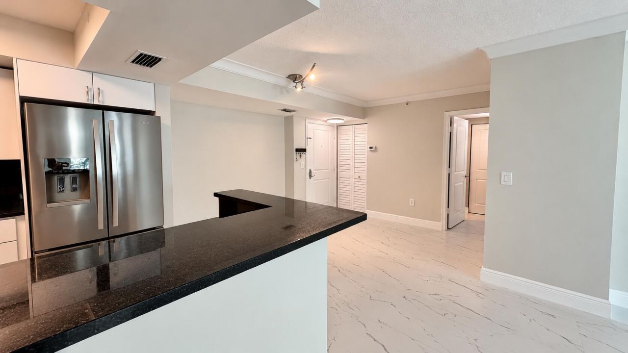 99 SE Mizner Boulevard, Unit 233, Boca Raton, FL 33432 Photo