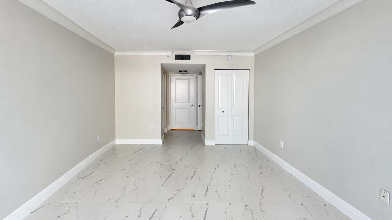 99 SE Mizner Boulevard, Unit 233, Boca Raton, FL 33432 Photo