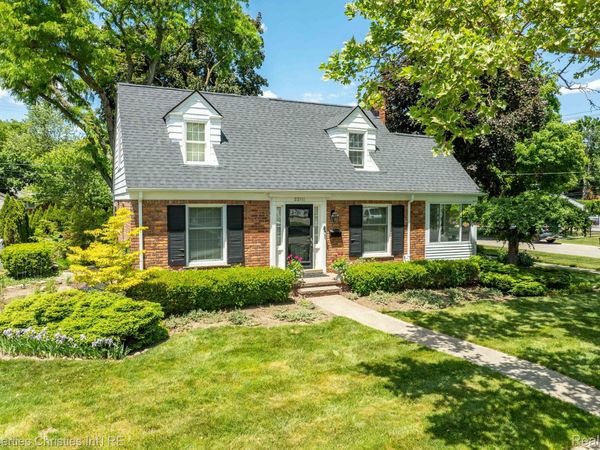 32111 Auburn Drive , Beverly Hills Village, Mi 48025