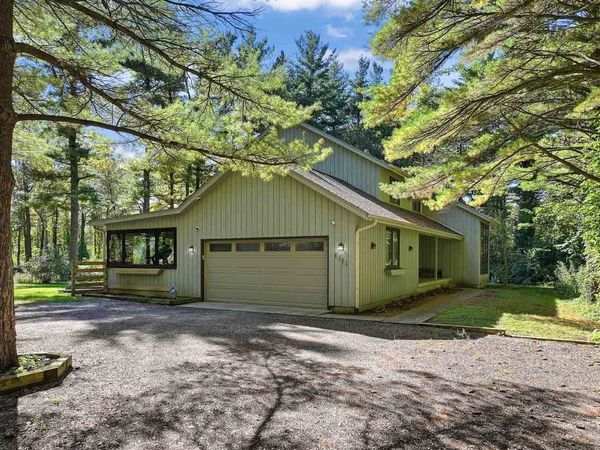 8505 Concord Drive, Bull Valley, IL 60098