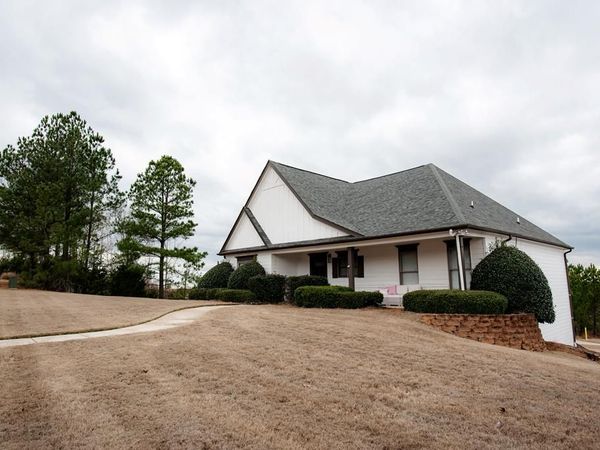 101 Grove Hill Dr, Oxford, MS 38655