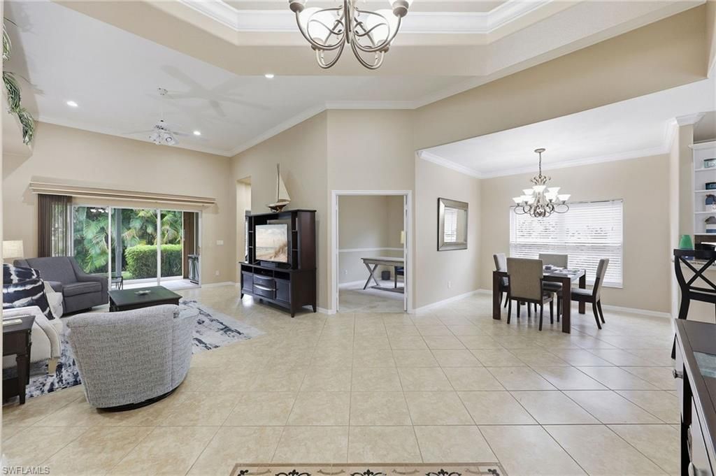 104 Glen Eagle Cir, Naples, FL 34104 Photo