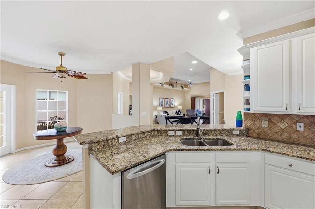 104 Glen Eagle Cir, Naples, FL 34104 Photo