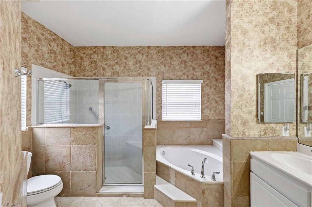 104 Glen Eagle Cir, Naples, FL 34104 Photo