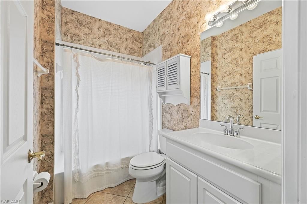 104 Glen Eagle Cir, Naples, FL 34104 Photo